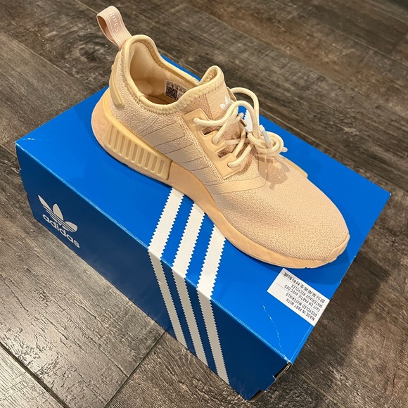 Women’s Runners - Picture 3 of 6